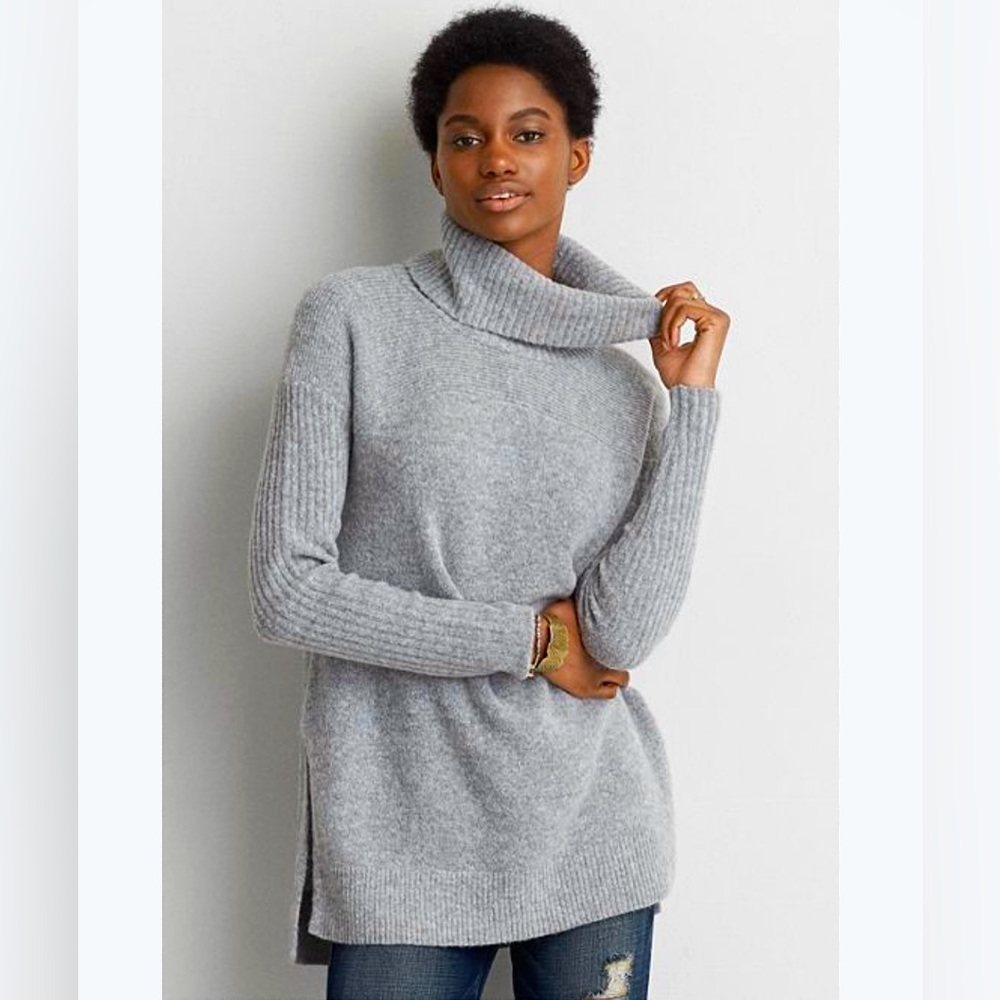 American Eagle Outfitters AE Ahh-mazingly Soft Grey Turtleneck Sweater Size M